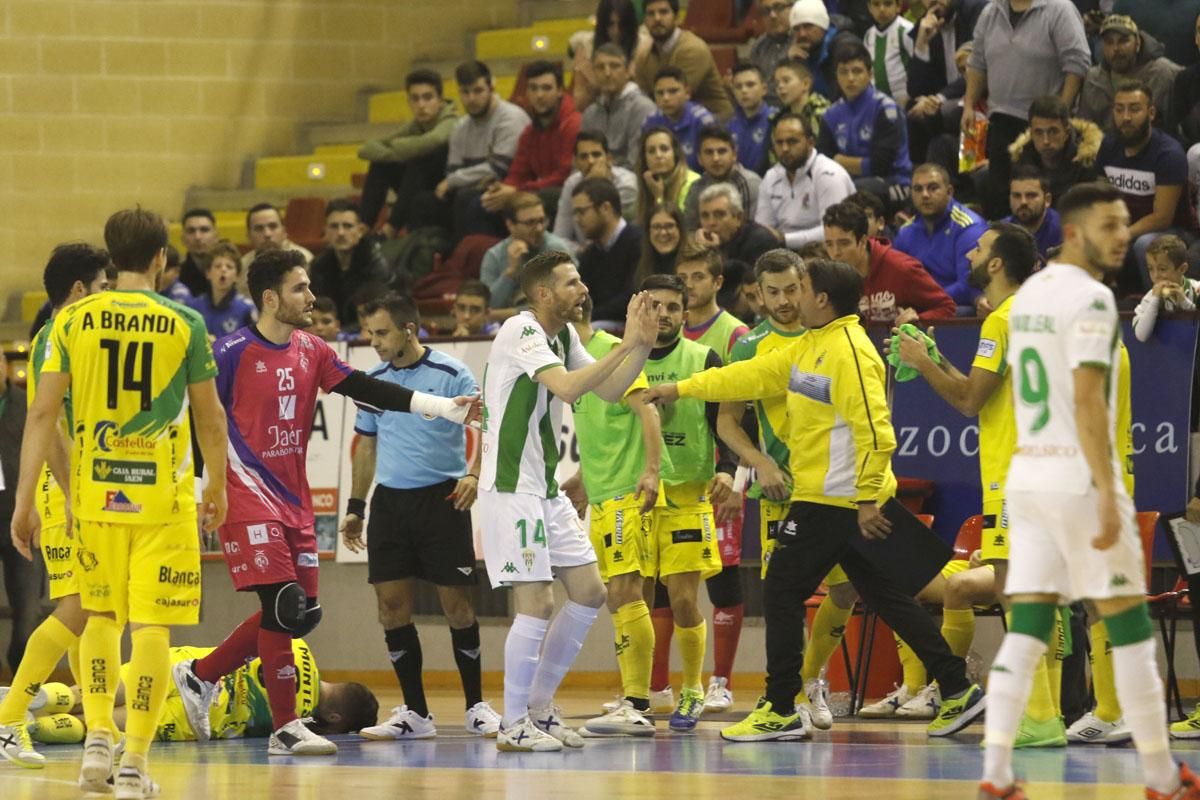 Las imágenes del Córdoba Futsal y Jaén Paraíso Interior