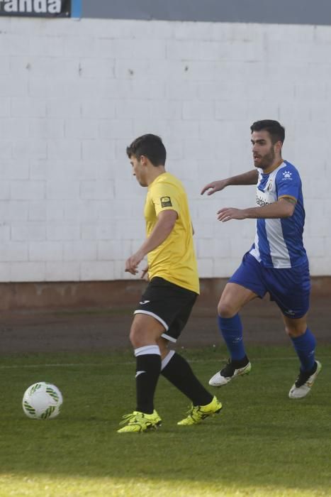 El partido entre el Real Avilés y el Urraca, en imágenes