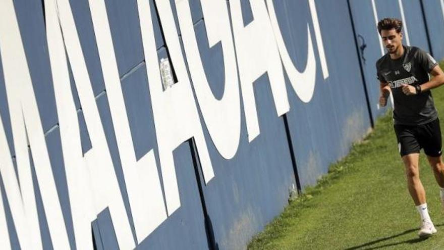 Luis Muñoz, durante un entrenamiento en el último tramo de LaLiga SmartBank 20/21.