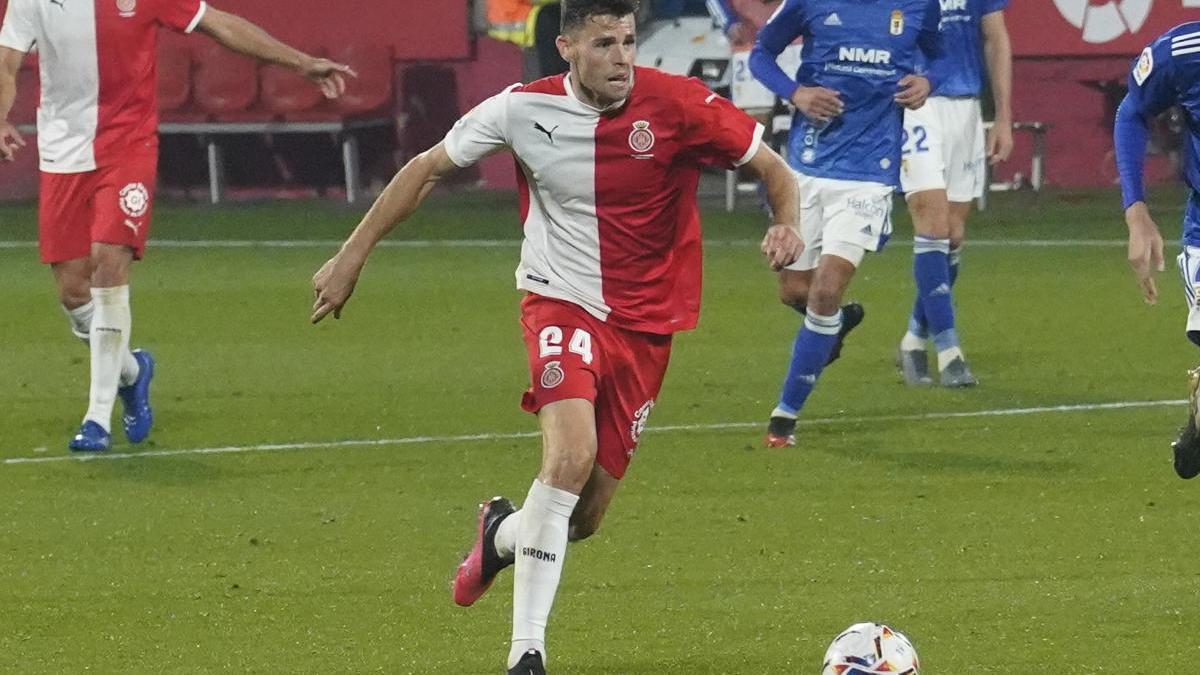 Gumbau en el partit contra l&#039;Oviedo a Montilivi.