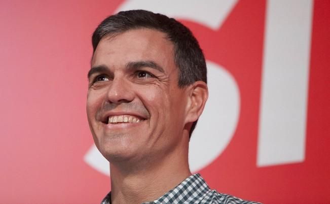 28/03/2017.El candidato a la secretaría general del PSOE Pedro Sánchez participa en un encuentro con militantes de su partido en La Laguna..Fotos: Carsten W. Lauritsen