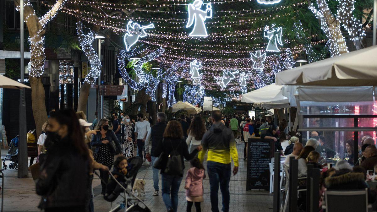 Christmas lighting in Santa Cruz de Tenerife Christmas lighting in Santa Cruz de Tenerife