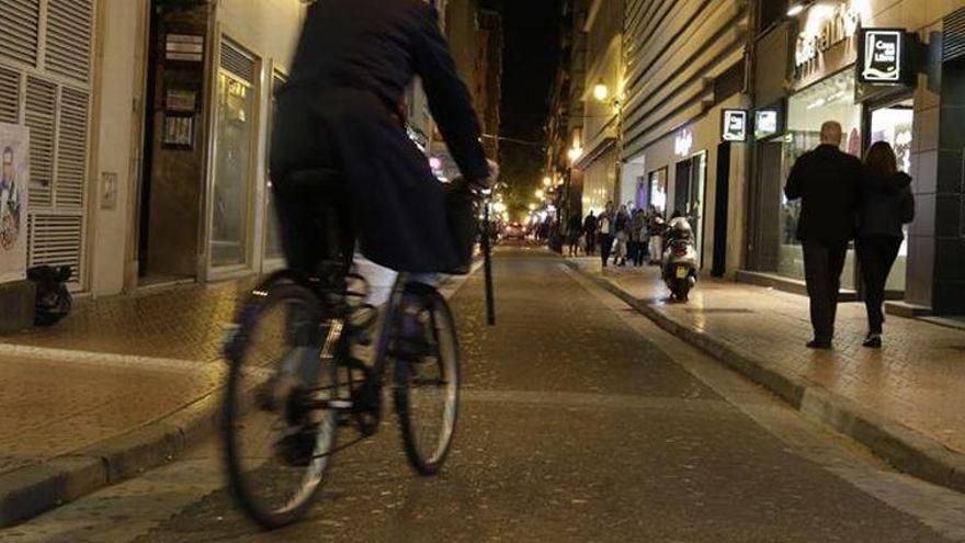 Pedalea reclama espacios para la bicicleta en el bus interurbano