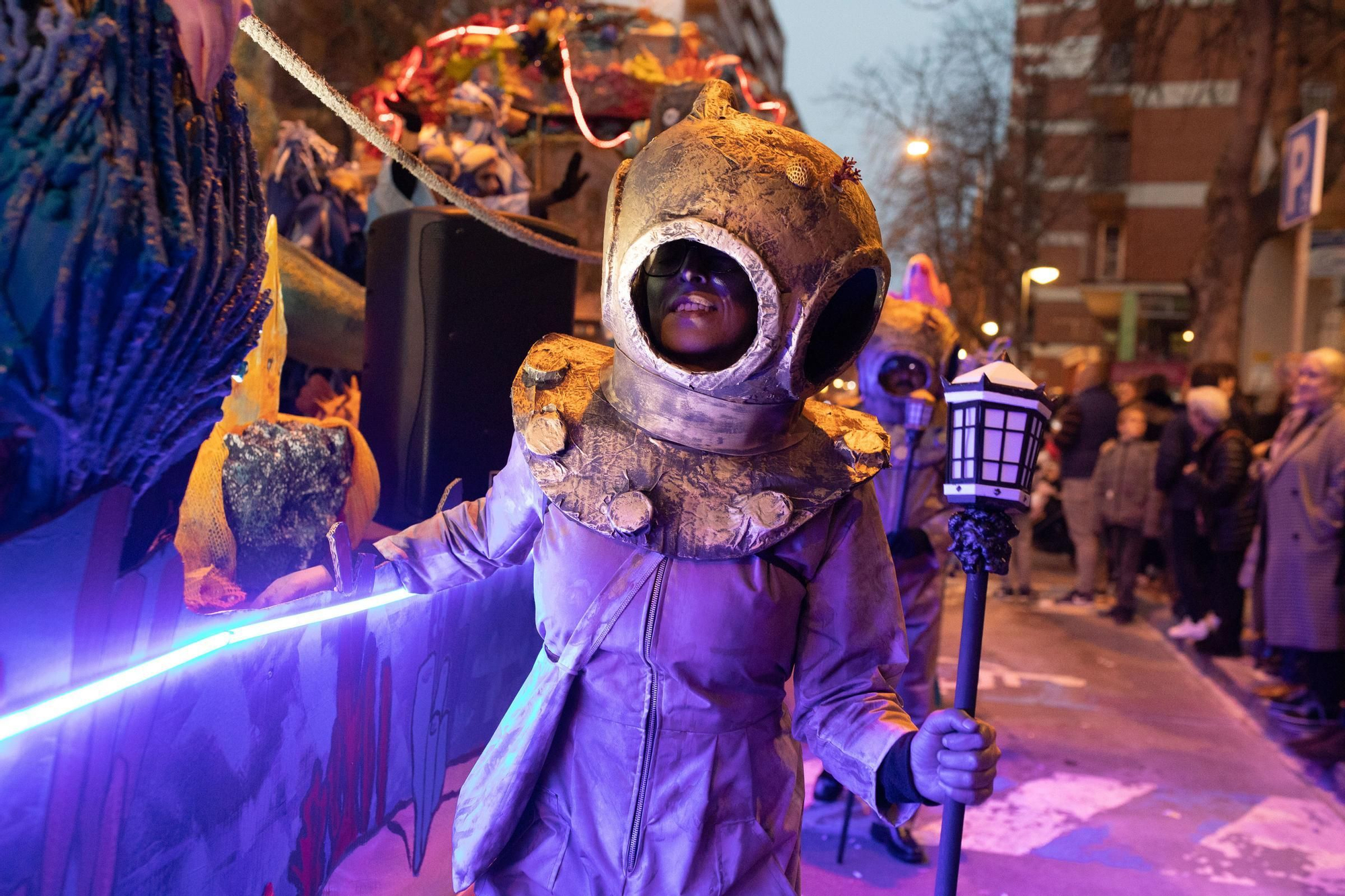 GALERÍA | Zamora se llena de color en el desfile de Carnaval