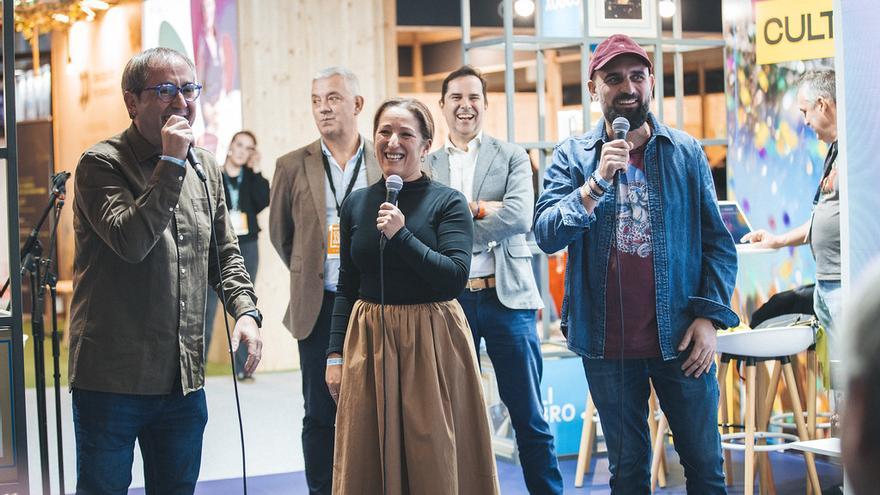 Manolo Maseda, Lupe Blanco e Josinho da Teixeira protagonizan `Territorio Regueifa'.