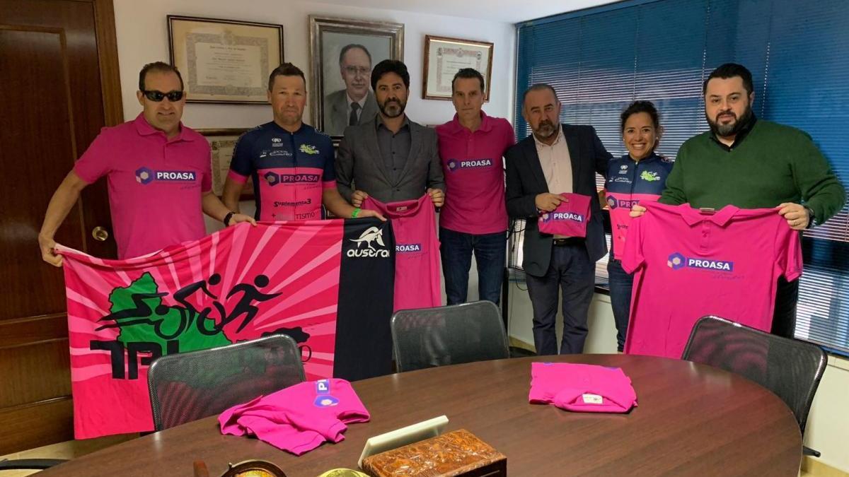 El club Triguadiato, de Belmez, presenta sus nuevas camisetas