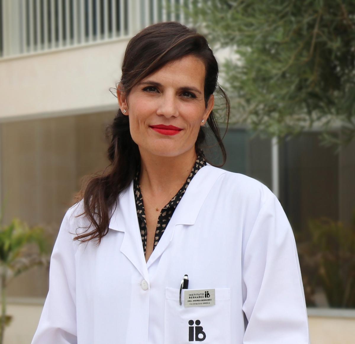 Andrea Bernabeu es co-directora médica en el Instituto Bernabeu.