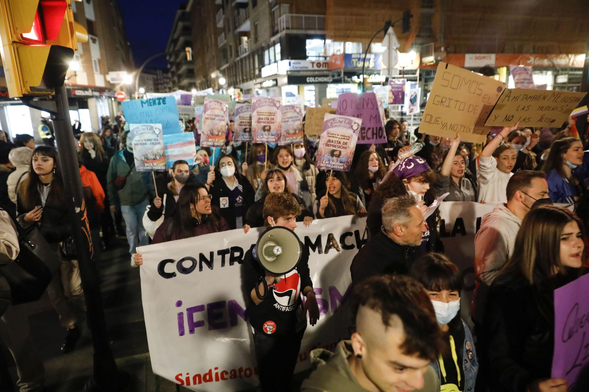 Gijón, teñido de morado por el 8-M