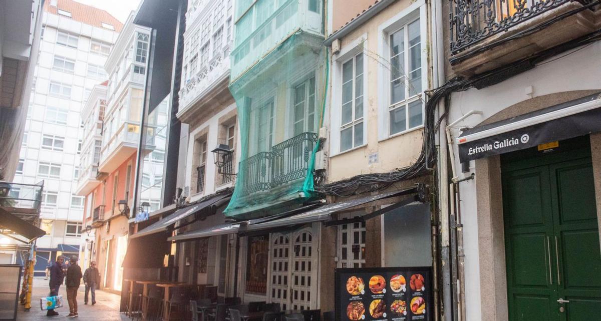 La compra de edificios enteros en la ciudad aumenta por el tirón de la vivienda turística