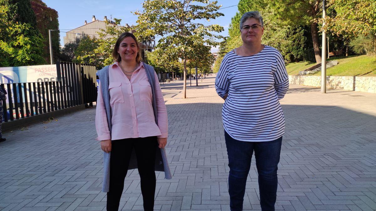 L&#039;alcaldessa de Figueres, Agnès Lladó, i la regidora de Comerç i Mercats, Ester Marcos, anunciant la tornada del mercat de la roba al Passeig Nou.