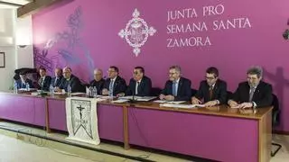 Un presidente de la Semana Santa de Zamora, reelegido tras llevar 44 años en el cargo