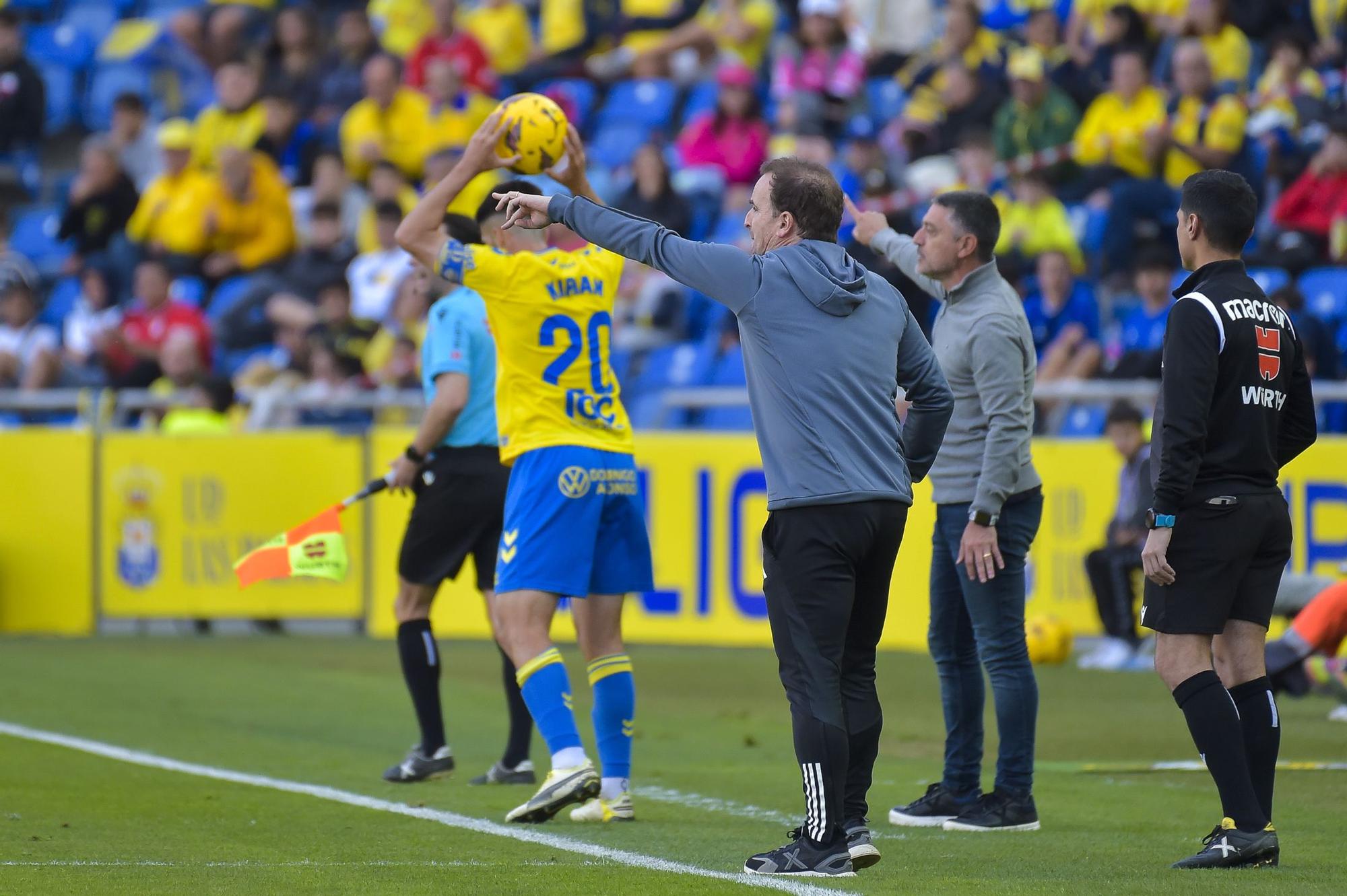 El partido UD Las Palmas-CA Osasuna, en imágenes