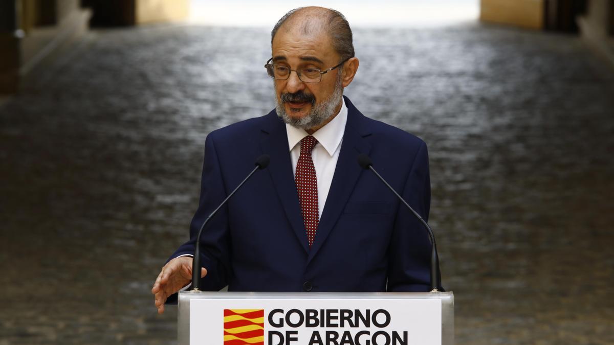 El presidente aragonés, Javier Lambán, en la rueda de prensa de balance del ecuador de la legislatura.