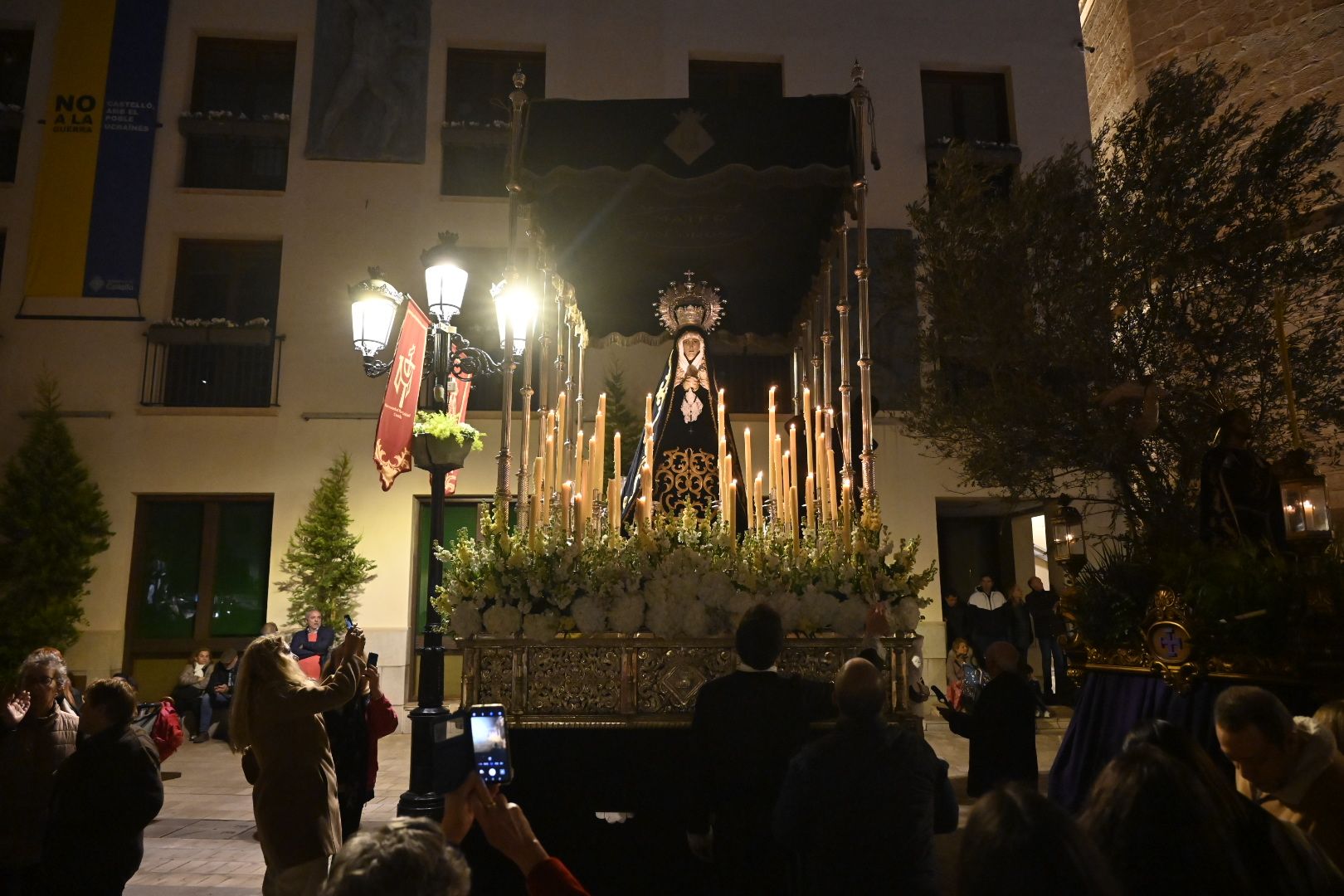 Viernes Santo en Castelló: procesión y Cristo yacente