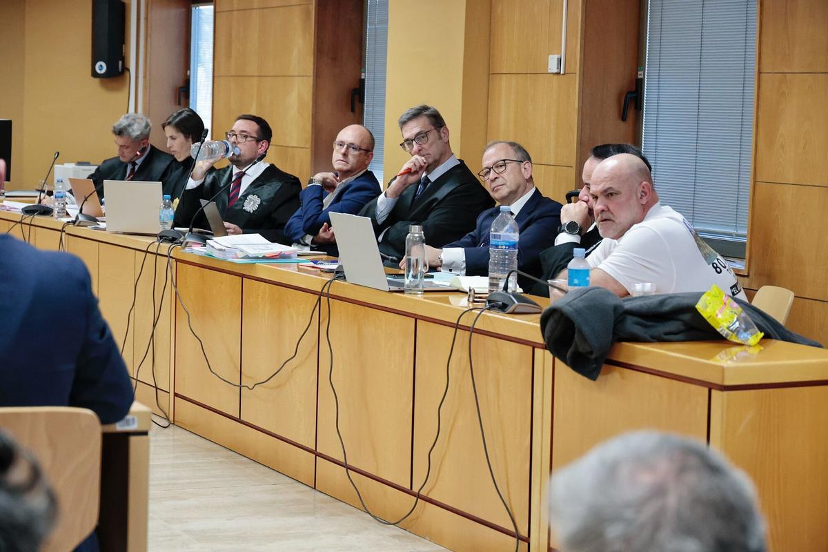 Juicio por una separata  del Caso Mediador