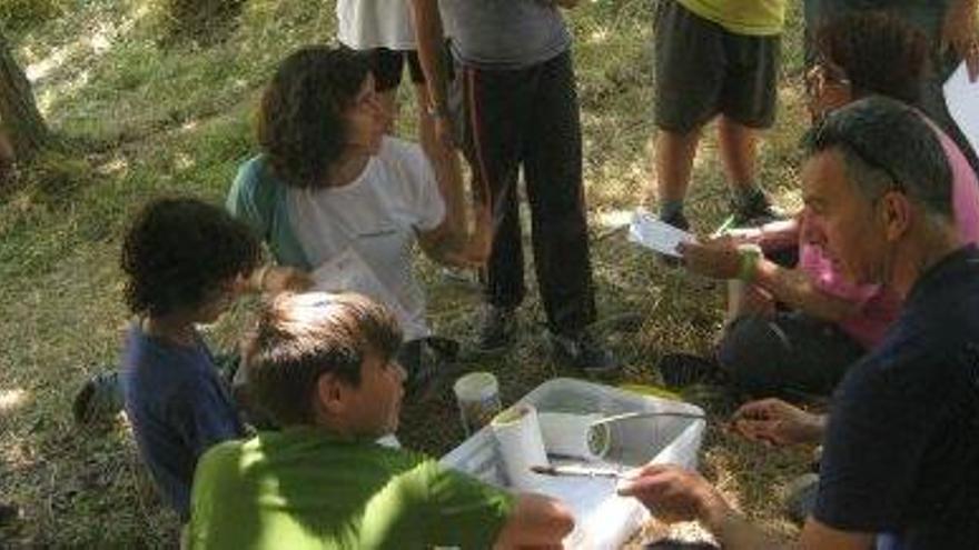 Participants en la sortida en un moment de l&#039;activitat