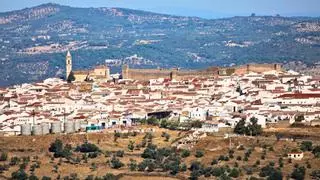 Entramos en el pueblo donde mejor se come de España, conocido como "la catedral del ibérico"