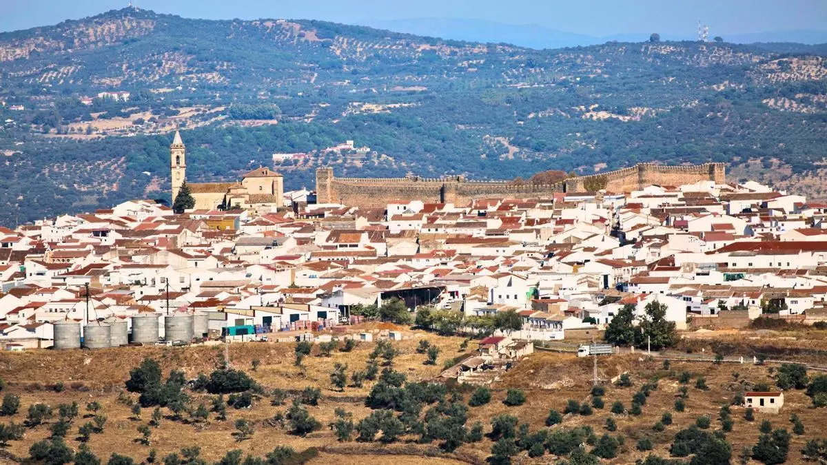 Entramos en el pueblo donde mejor se come de España, conocido como "la catedral del ibérico"