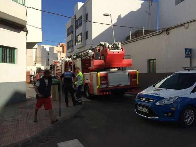 Incendio en la calle Inés, en Arrecife