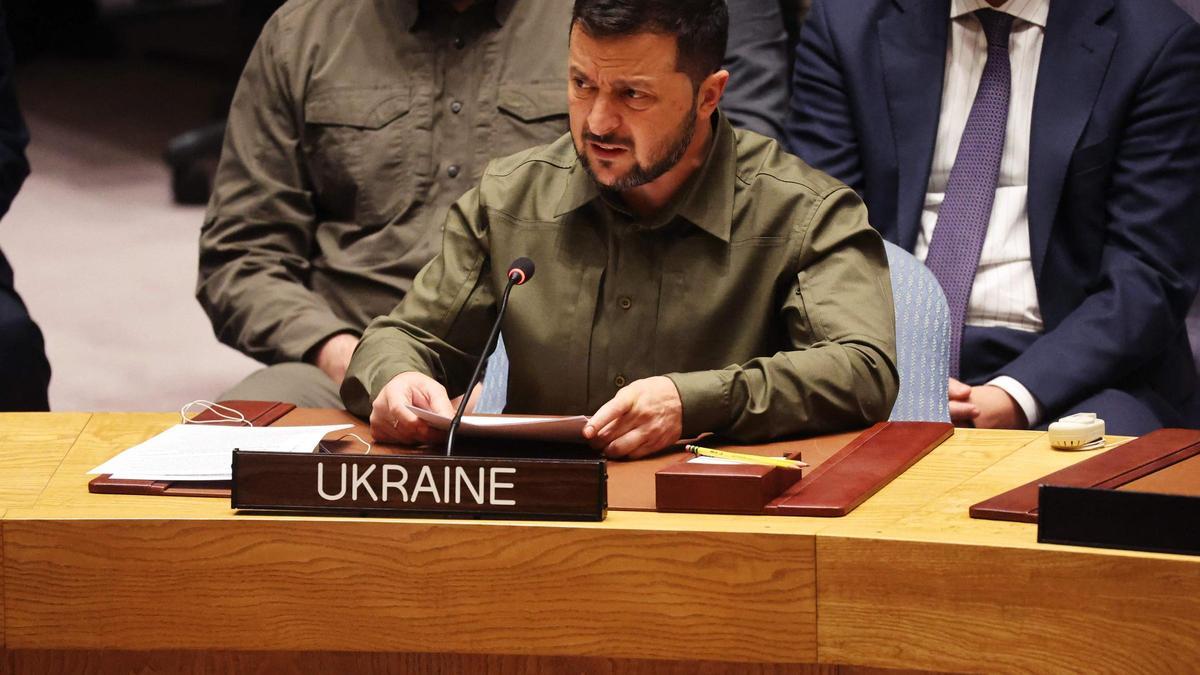 El presidente de Ucrania, Volodímir Zelenski, durante su intervención en el Consejo de Seguridad de la ONU este miércoles.