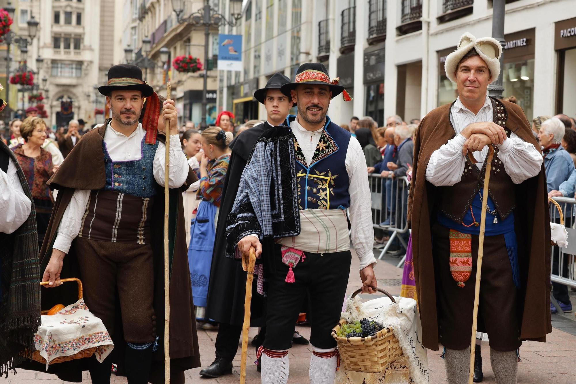 La Ofrenda de Frutos brilla un año más por el centro de Zaragoza