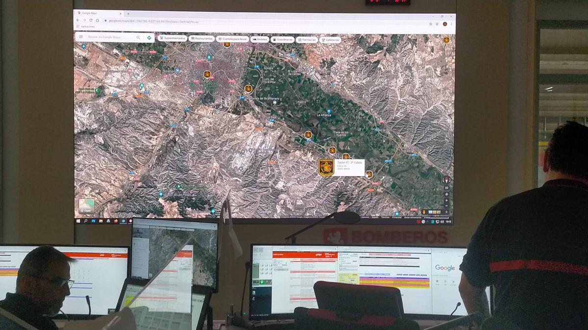 Centro de emergencias del Ayuntamiento de Zaragoza desde donde se está controlando el incendio