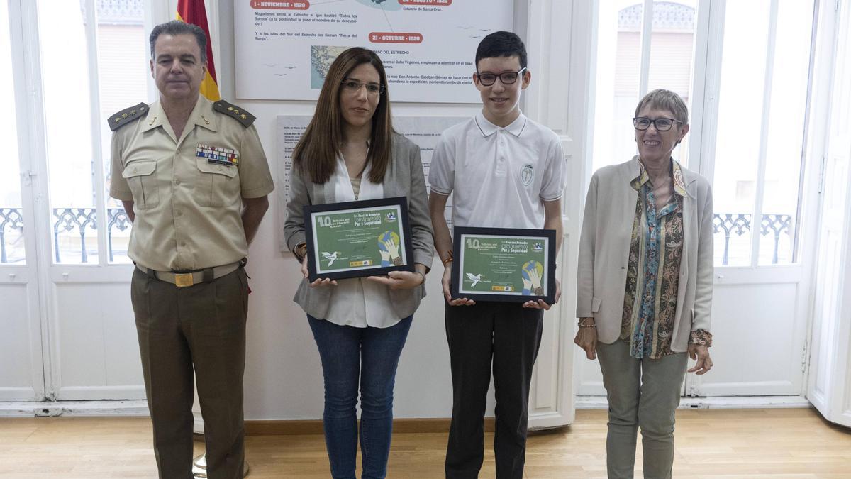 Entrega de premios del concurso literario de Defensa &quot;Carta a un Militar Español&quot;