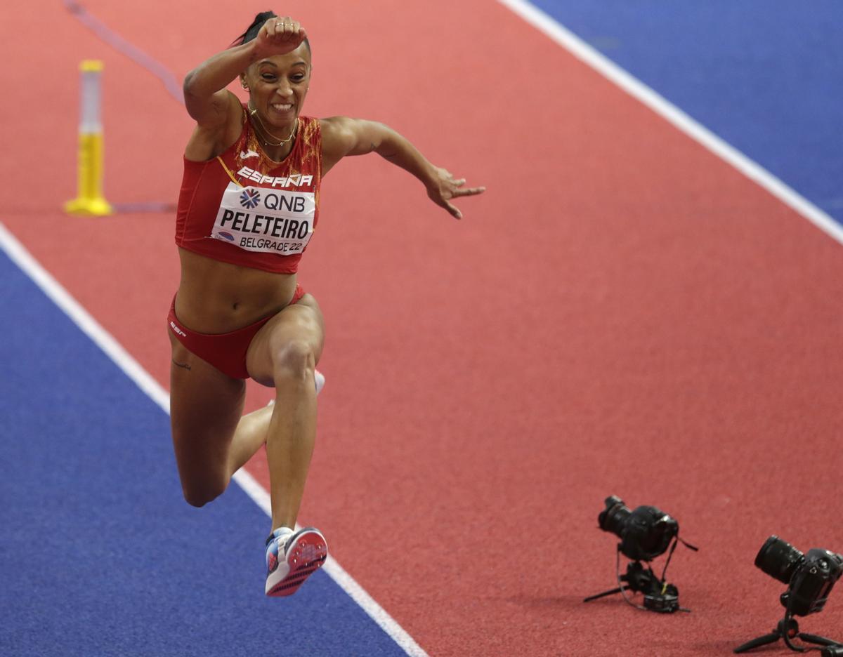 Ana Peleteiro durante el World Athletics Indoor Championships en 2022.