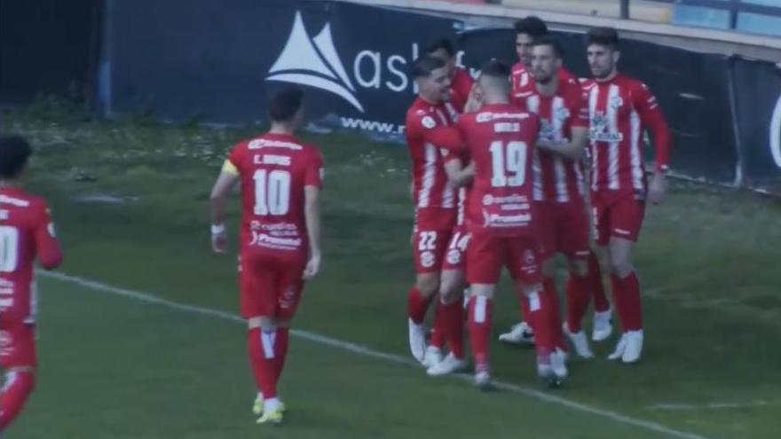 El Zamora CF salva un empate ante el Salamanca en el Helmántico que le acerca al play off