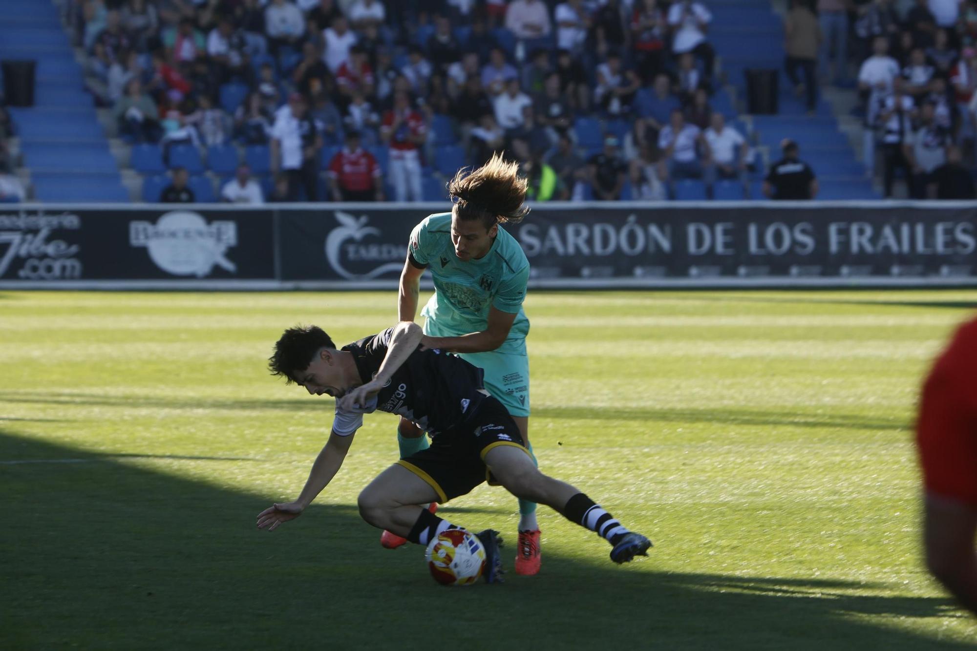 FOTOGALERÍA: Las imágenes de la derrota del Mérida en Salamanca (2-0)