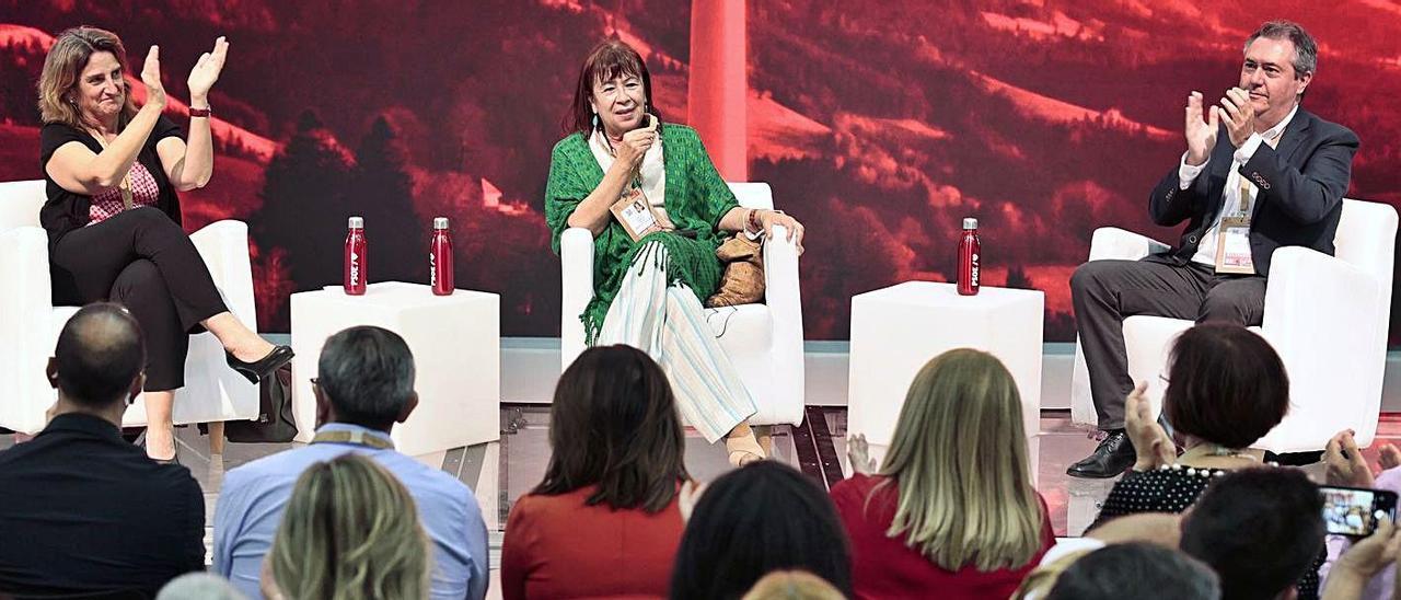 Teresa Ribera, Cristina Narbona y Juan Espadas, ayer, en la mesa sobre Transición Ecológica. |