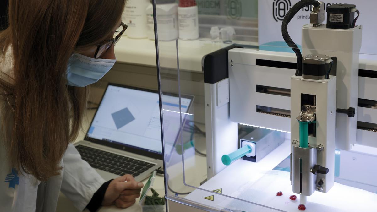 Vall Hebron ensaya elaborar medicamentos con impresora 3D