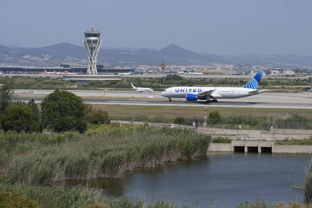 Barcelona-El Prat Havaalanı | Barselona-El Prat Havaalanı'nın 'yuvalarına' kim karar verir ve Kıtalararası uçuşlara nasıl öncelik verilir?