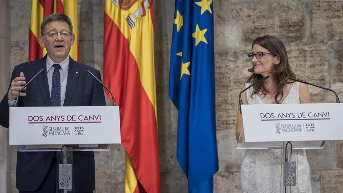 El presidente valenciano, Ximo Puig, y la vicepresidenta, Mónica Oltra, hacen balance de los dos años de su Gobierno, este jueves, 29 de junio.