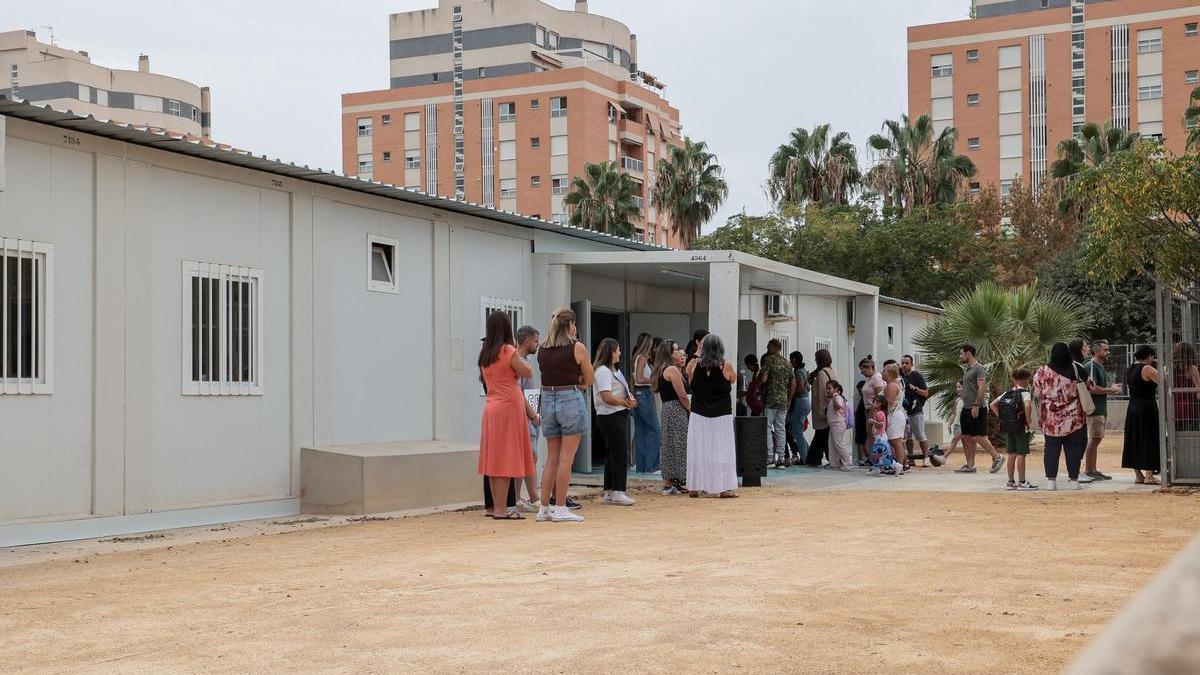 Barracones en el nuevo colegio del Pla-Garbinet