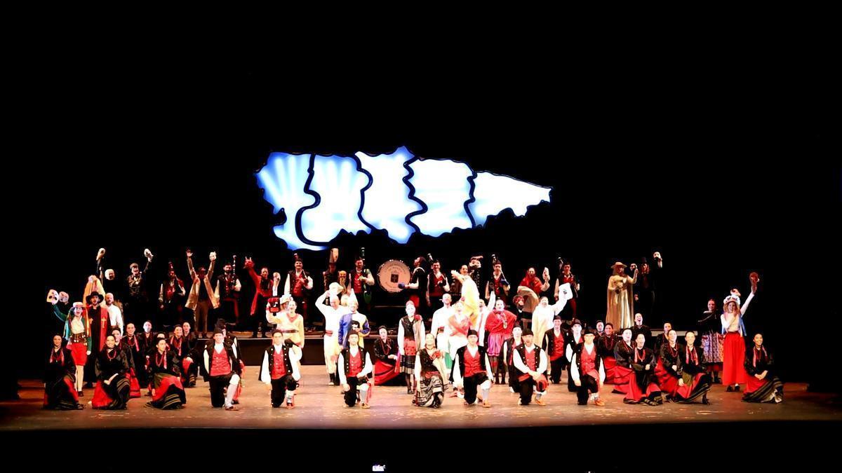 La revolución folklórica del Cuadro Artístico del Centro Asturiano de México