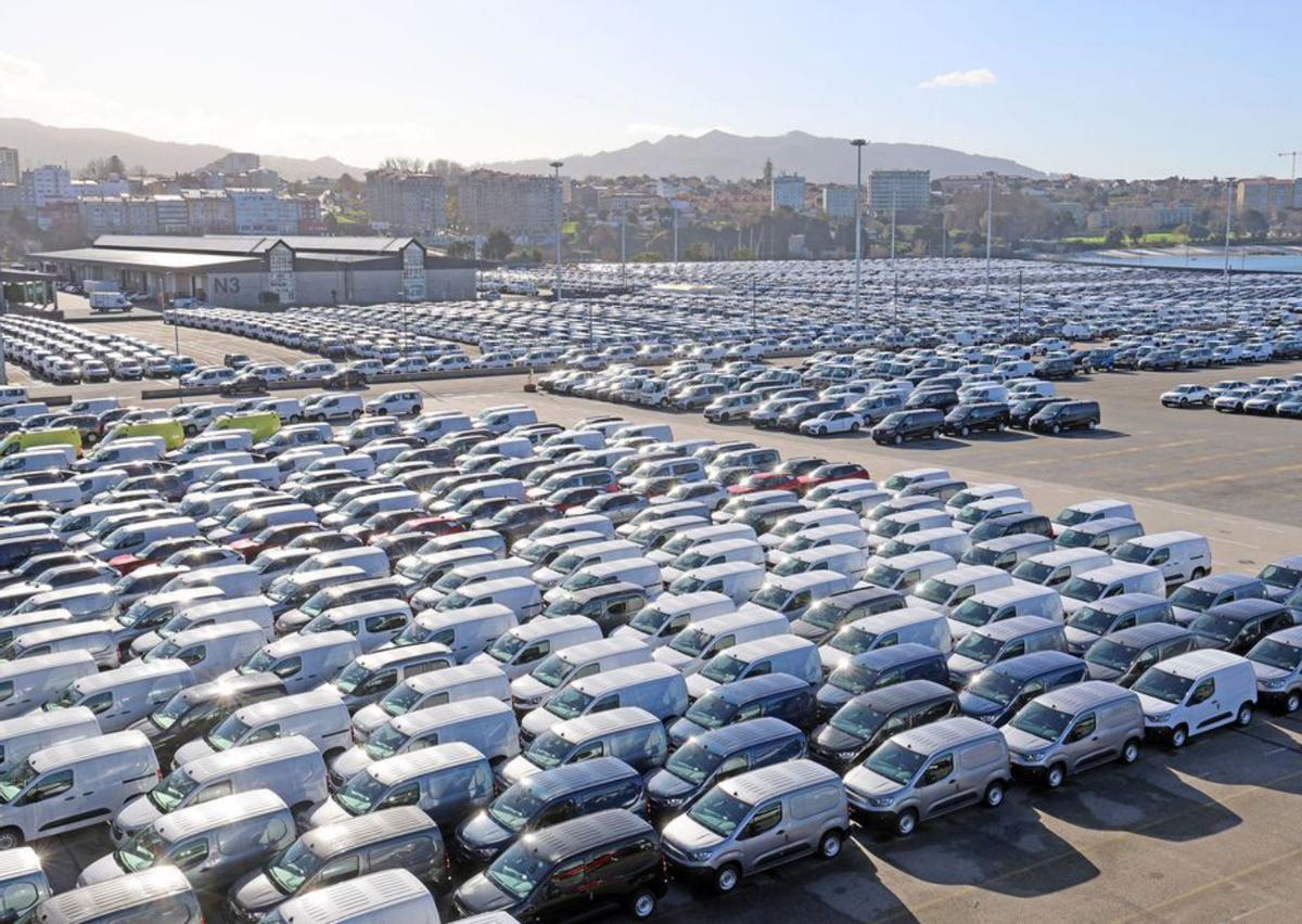 Furgonetas de Stellantis, para exportar. |   // MARTA G. BREA