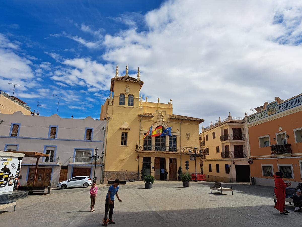 Plaza del Ayuntamiento de Riba-roja de Túria.