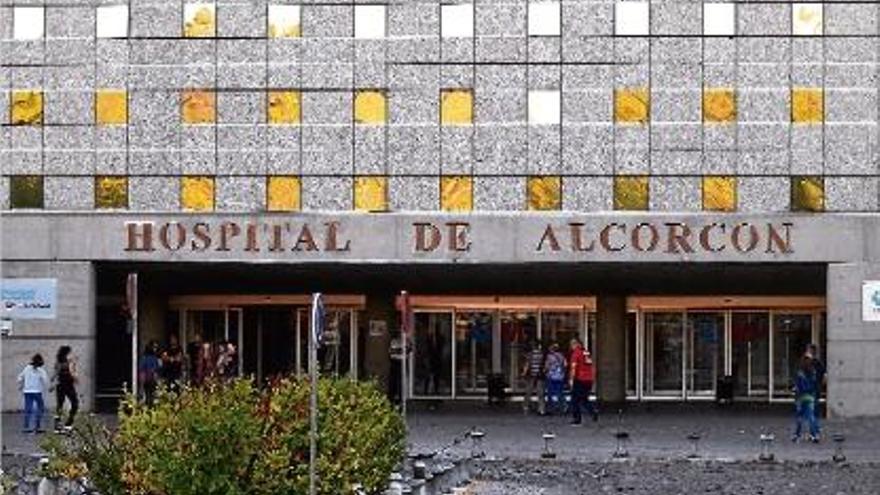 L&#039;auxiliar d&#039;infermeria va ser ingressada inicialment a l&#039;hospital d&#039;Alcorcón.