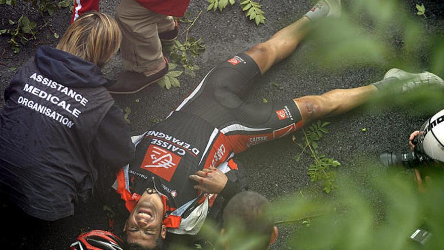 Pereiro se fractura el húmero  en una caída y abandona el Tour