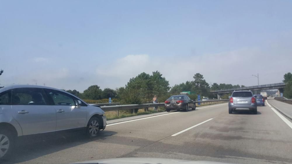 Un accidente en la "Y" provoca varios kilómetros de atasco en dirección Gijón