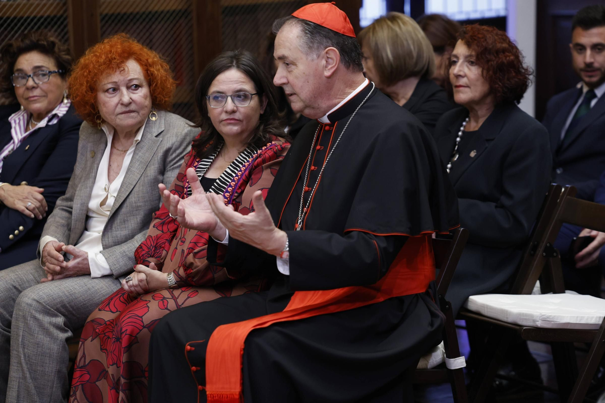 Por la izquierda, Adonina Tardón, Consuelo Vallina, Mari Luz Ania y cardenal Ángel Fernández Artime.. PREMIOS PRINCESA DE ASTUIRAS. ENTREGA DE LA MEDALLA DE ASTURIAS A LA PRINCESA LEONOR. EDIFICIO HISTORICO DE LA UNIVERSIDAD DE OVIEDO.