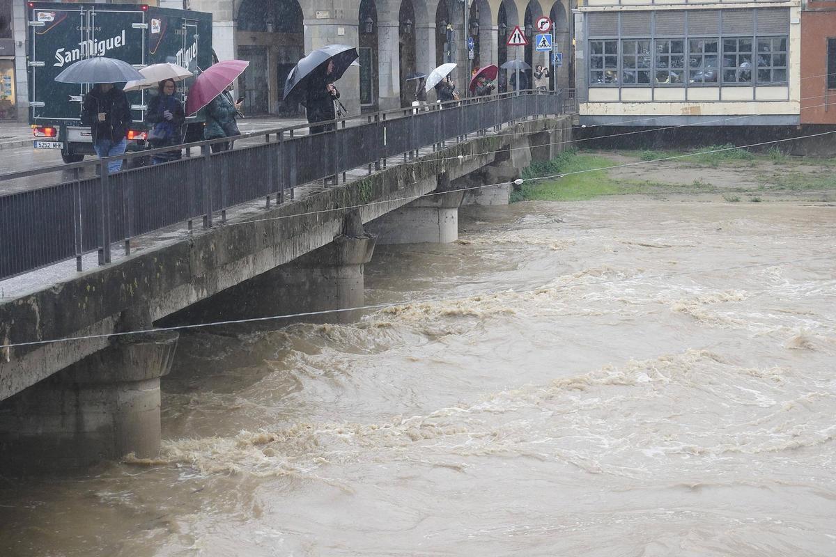 El temporal al riu Onyar de Girona
