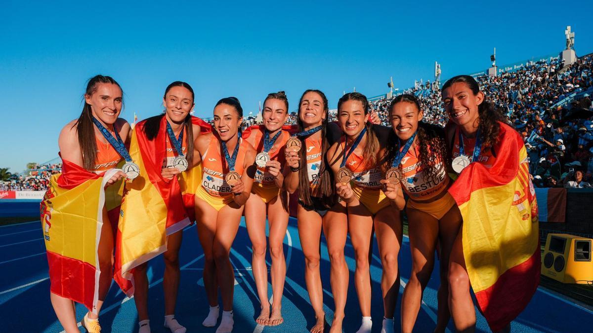 España hace doblete en el Mundial de relevos con la plata en el 4x400 femenino y el bronce en el 4x100