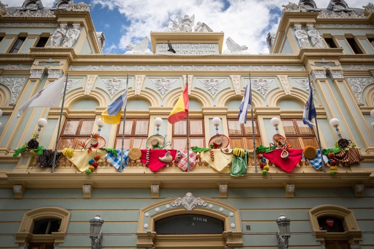 Balcón de El Recreo por Ruiz de Padrón.