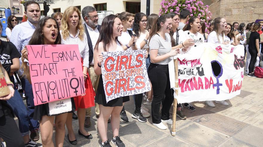 Estudiantes de Castelló se concentran contra la sentencia de la Manada