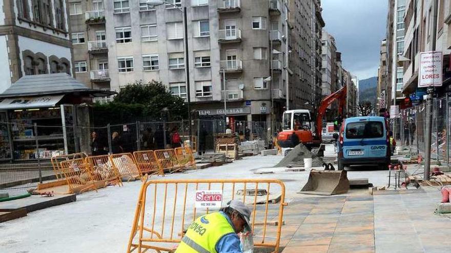 Los trabajos ya se centran en el pavimentado definitivo. // R. Vázquez