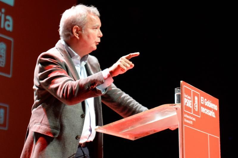 18-01-19. Las Palmas de Gran Canaria. La secretaria federal de Política Municipal del PSOE, Susana Sumelzo, participa en una conferencia política organizada por su partido en Gran Canaria, junto con la alcaldesa de Hospitalet de Llobregat (Barcelona), Nuria Marín, y el exalcalde de San Sebastián Odón Elorza .  FOTO: JOSÉ CARLOS GUERRA.  | 18/01/2019 | Fotógrafo: José Carlos Guerra