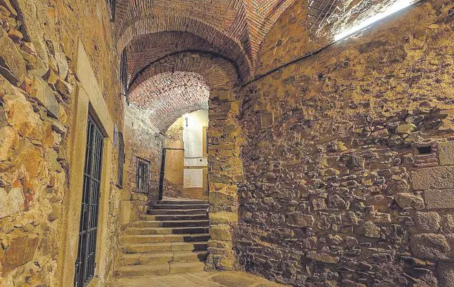 El postigo de Santa Ana, la Endemoniada de Cáceres