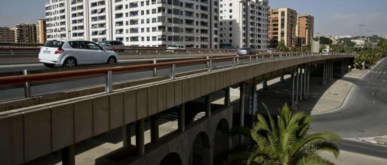 Los vecinos aceptan el Puente Rojo si se suprime el tráfico